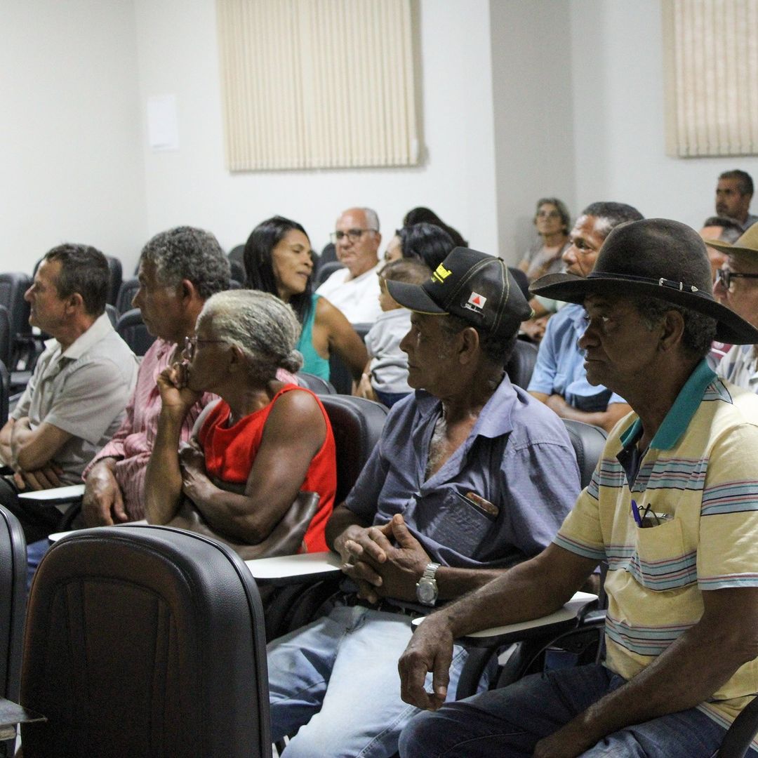 Mercado do leite e desafios da produção de volumoso: membros do Comitê Educativo se reúnem em primeira reunião do ano