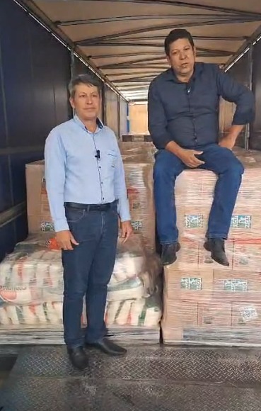 Campanha Leite Solidário: Coopervap Envia Carreta de Leite Paracatu ao Rio Grande do Sul