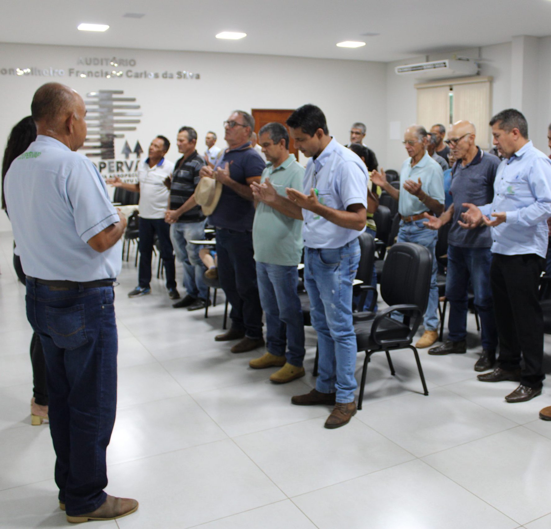 Coopervap realiza Reunião Mensal com Palestras e Apresentação de Novo Gestor