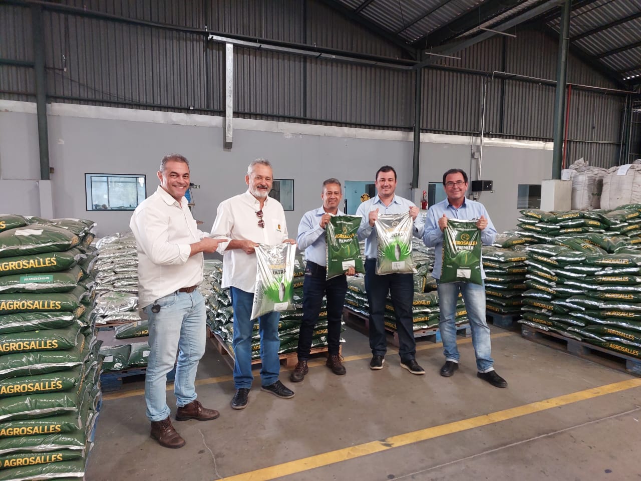 Coopervap Visita Agrosales em Busca de Novas Parcerias