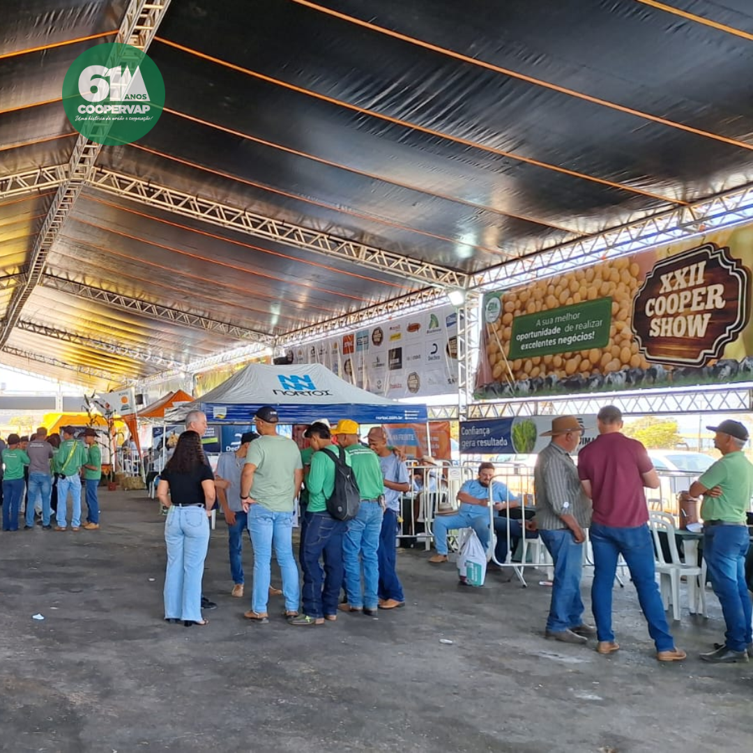 Coopershow Aproxima Produtores e Fornecedores, Simplificando Negócios em Paracatu