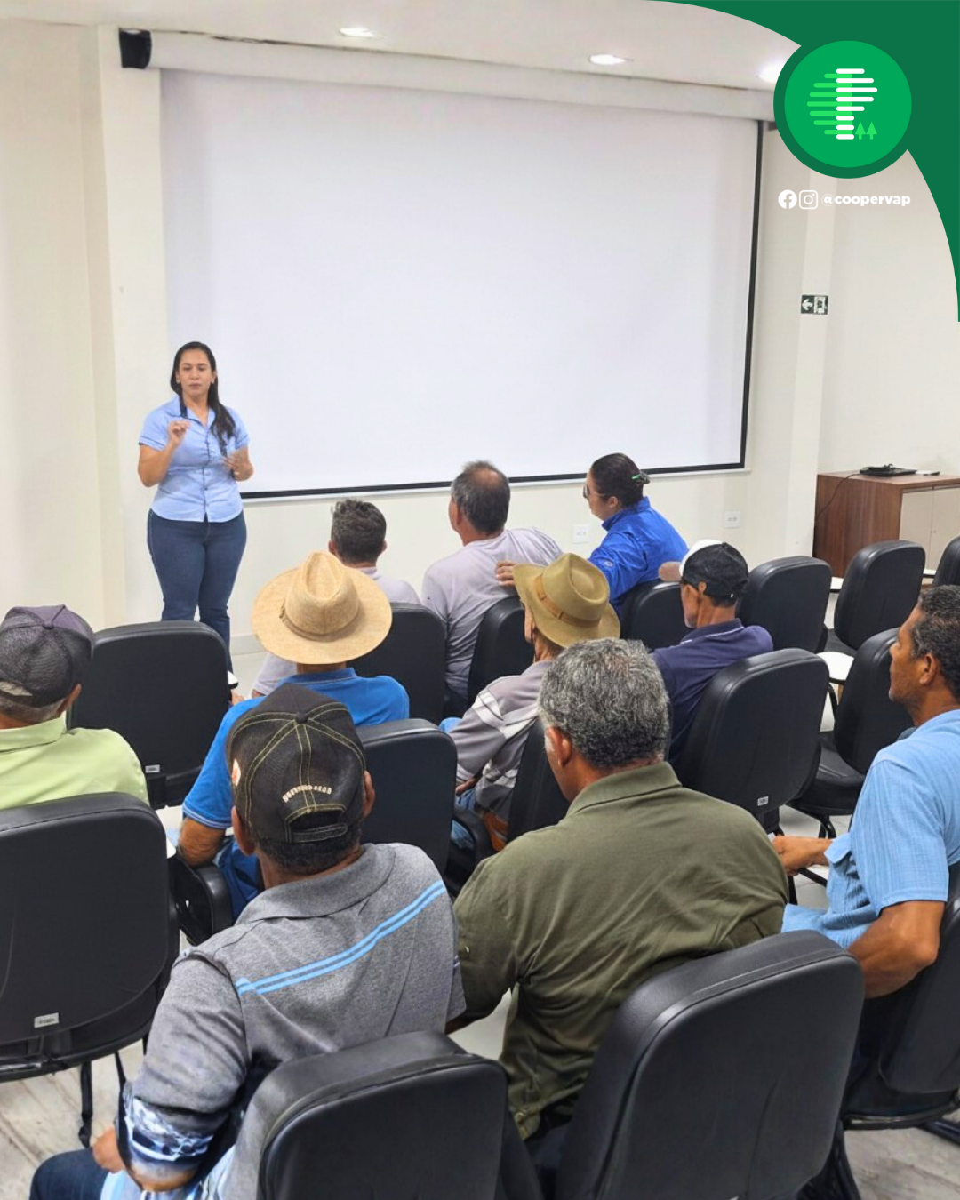Comitê Educativo da Coopervap promove encontro mensal com foco em silagem e cenário do mercado do leite